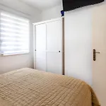公寓 With Terrace And Free Parking - Nearby *