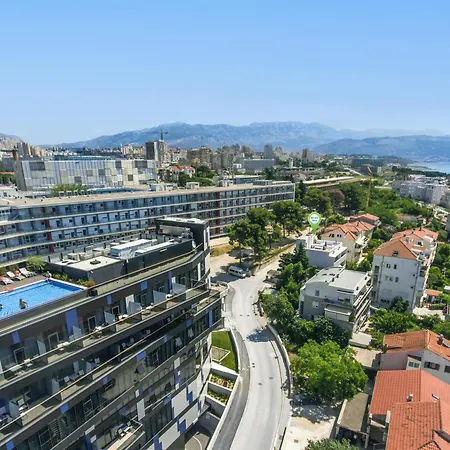 Apartamento With Terrace And Free Parking - Nearby Split